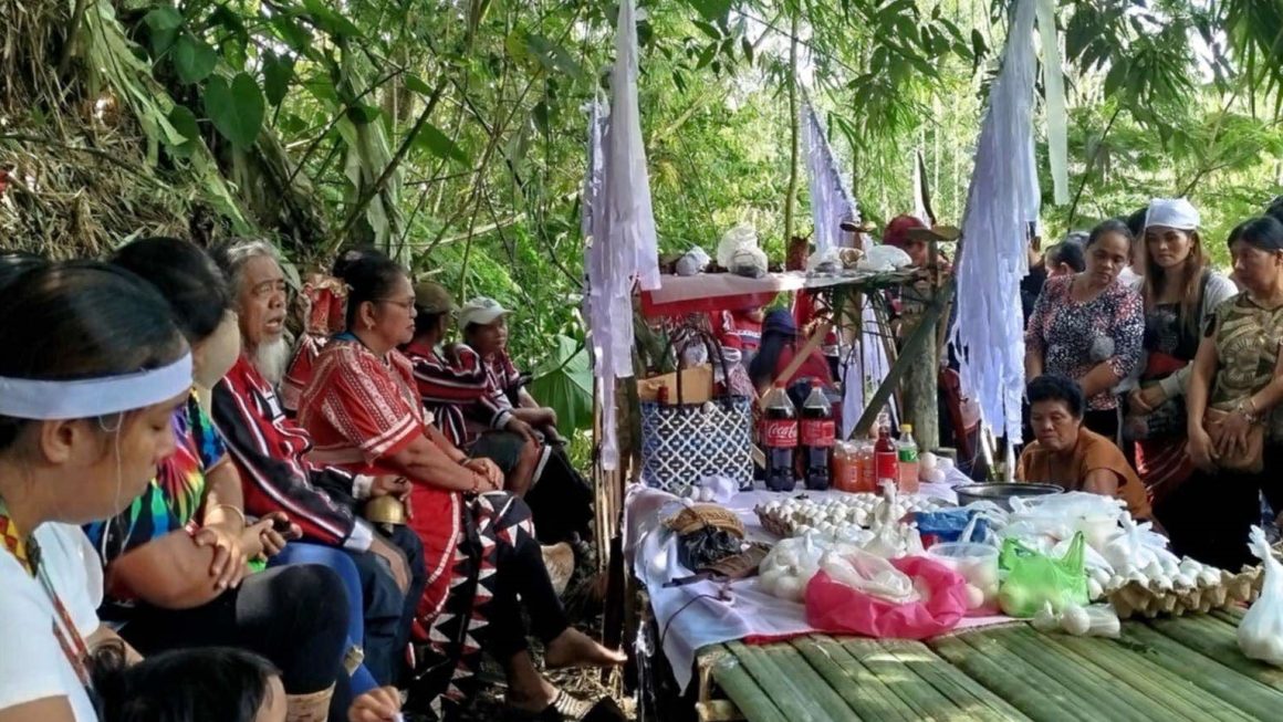 Talaandigs hold annual Panalawahig ritual along Alanib River   